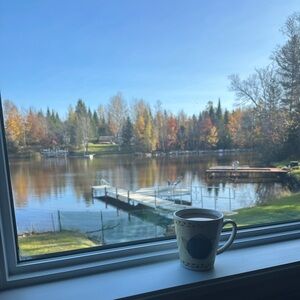 Meet your Posher, Claudia